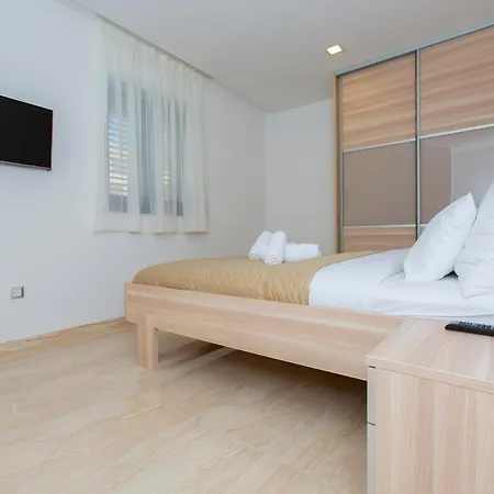 Luxury Aparthotel Makarska Room photo