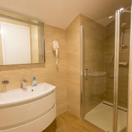 Luxury Aparthotel Makarska Exterior photo