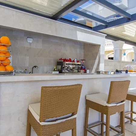 Luxury Aparthotel Makarska Exterior photo