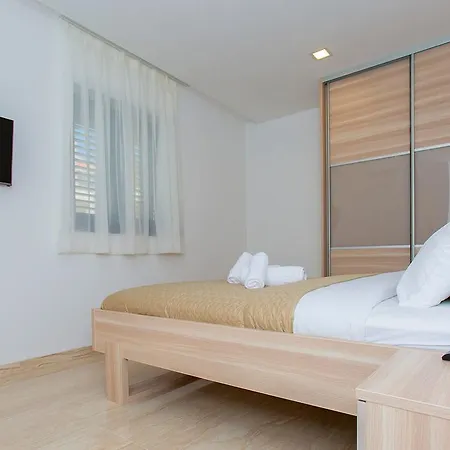 Luxury Aparthotel Makarska Exterior photo
