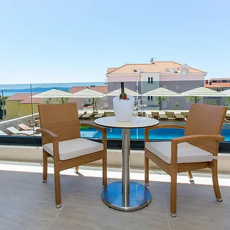 Luxury Aparthotel Makarska Exterior photo