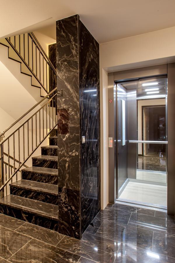 Apartment Luxury 4*