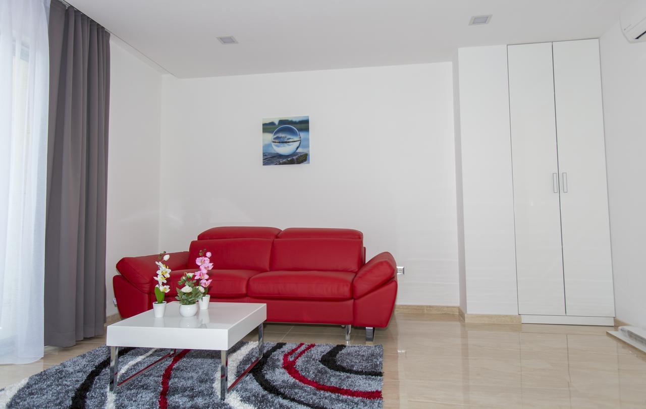 Luxury Apartment 4*