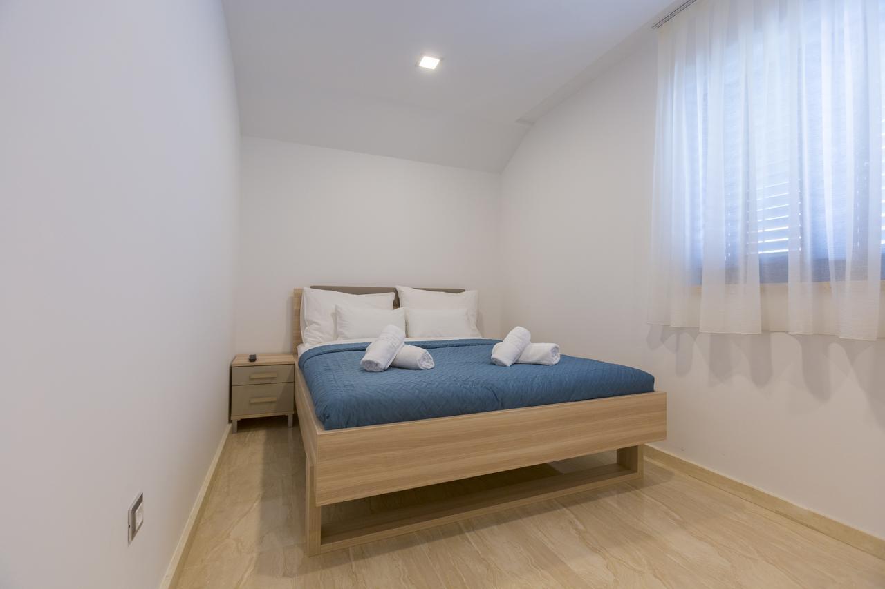 Luxury Apartment 4*