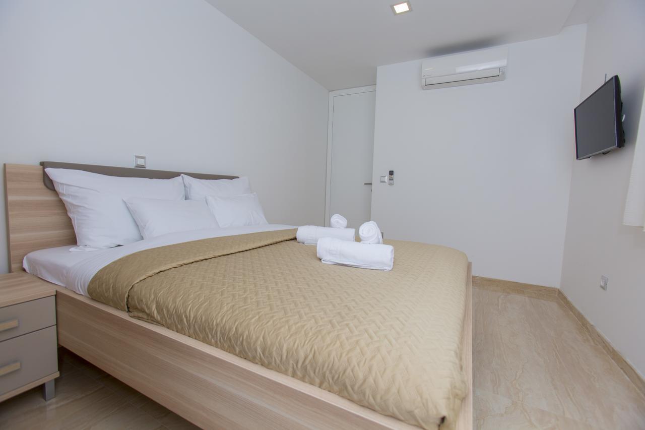 Luxury Apartment